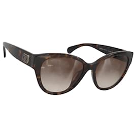 Gafas de sol CHANEL de plástico marrón CC Auth BA11463