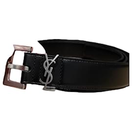 Cinturón de cuero negro con logo YSL plateado - Saint Laurent