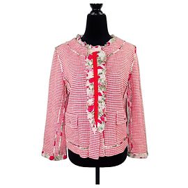 Chaqueta roja Dolce & Gabbana con patrón de pata de gallo y flores con volantes