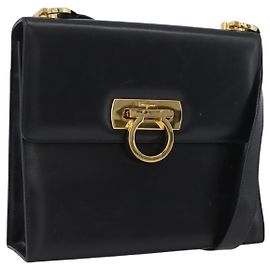 Borsa a Spalla Gancini in Pelle Nera e Oro Auth AMZ412 di Salvatore Ferragamo