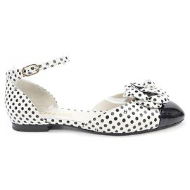 Scarpe Chanel Mary Jane in pelle di vitello verniciata