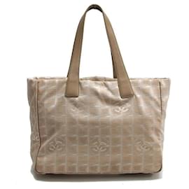 Chanel Neue Reisetasche Tote MM in Beige
