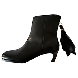 Stivaletti Sacai in Pelle Nera con Zip e Fiocco