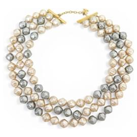 COLLANA VINTAGE CHANEL 3 FILI DI PERLE DI MADREPERLA E GRIGIE 1995