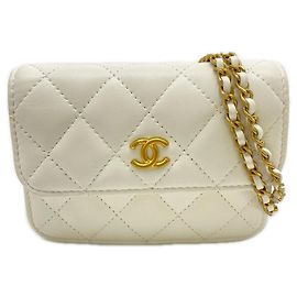 Pochette a spalla matelassé in pelle di agnello Chanel AP1628