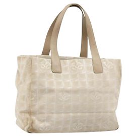 CHANEL Nuova Borsa Tote da Viaggio Nylon Beige Oro CC Auth ti3795