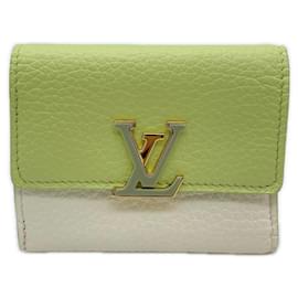 Cartera Capucines XS en Taurillon Louis Vuitton