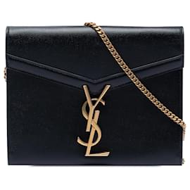 Portafoglio a catena Monogram Cassandra Grain De Poudre Nero Saint Laurent
