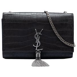 Borsa a tracolla Kate in pelle nera con stampa coccodrillo medio e frange di Saint Laurent