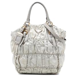 Borsa Prada in tessuto gaufre grigio