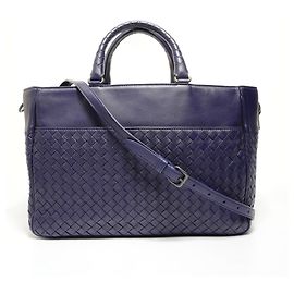 Bottega Veneta Intrecciato Handtasche in Lila