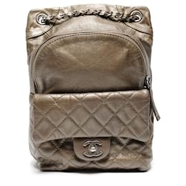 Chanel Lammnappa Matelassé Rucksack in Khaki