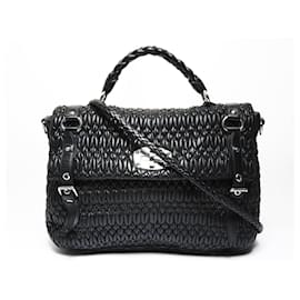 Borsa a Spalla Matelassé Miu Miu in Nero