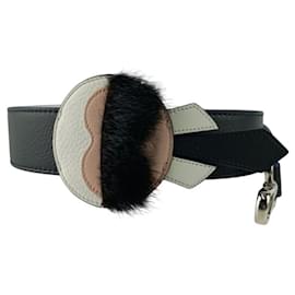Fendi Strap You Karlito 8AV077 5R7 Schwarzes Leder Fell