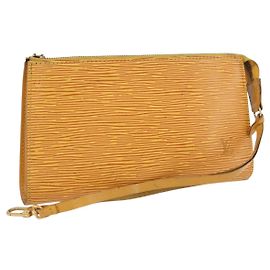 LOUIS VUITTON Pochette Accessoires Epi Pouch Giallo M52949 LV Auth LNZ682