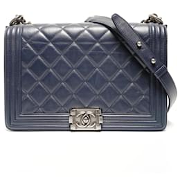 Borsa a Spalla Chanel Boy in Pelle di Agnello Blu Navy
