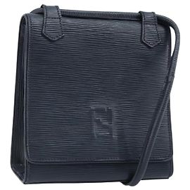 Bolsa de Ombro FENDI em Couro Preto Dourado Auth LNZ677