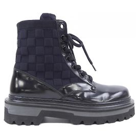 Stivali della linea LV Ranger di Louis Vuitton