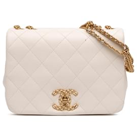Chanel Bianco Piccolo in Pelle di Agnello Trapuntato On And On Chain Flap
