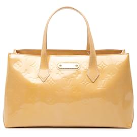 Louis Vuitton Monogram Vernis Wilshire PM Beige