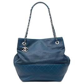 Chanel Tote Nord-Sud in Pelle di Vitello Perforata Blu Up In The Air