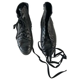 Stivali neri in pelle alla caviglia di Yohji Yamamoto