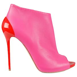 Alexander McQueen Peeptoe Stiefeletten - '10s