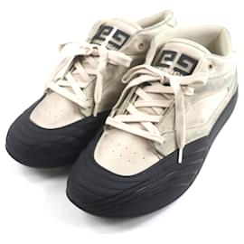 Sneakers in pelle nubuck Givenchy