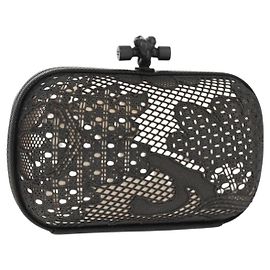 Bottega Veneta Knot Pouch Clutch aus Metall Grau Auth 147725SAV