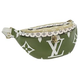 LOUIS VUITTON Marsupio Monogramma Gigante Borsa per il Corpo Khaki M44611 LV Auth 57013SAM