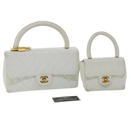 CHANEL Borsa a Spalla Matelassé in Pelle di Agnello Bianca CC Auth 32416SAM