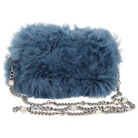 Borsa a Spalla Miu Miu con Catena in Pelliccia Blu Argento 5BD046 Auth 124300SAM