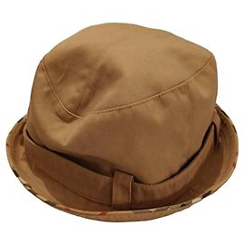 Burberry Hut mit Nova Check-Muster und ein Burberry Kleid Größe 6 Monate 68 cm