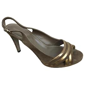 Décolleté Sergio Rossi in suede beige con dettagli dorati