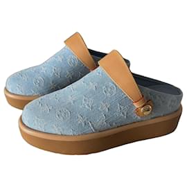 Zoccoli in denim Monogram Louis Vuitton
