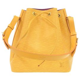 Louis Vuitton Petit Noé Epi Shoulder Bag