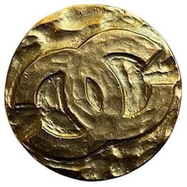 Chanel Golden CC Brooch