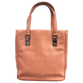 Chanel leather handbag in rose pink