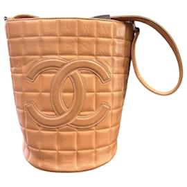 2002 Chanel handbag showcases pale pink quilted leather