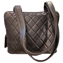 Borsa Chanel 1996 in pelle nera trapuntata