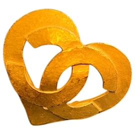 Broche en forme de cœur Chanel en or