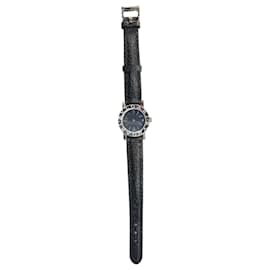Bulgari Uhr aus schwarzem Leder