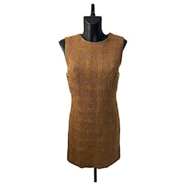 Vestido Chanel Tailleur em marrom com Gripoix (FW 1996/1997)