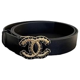Chanel Schwarzer Leder- und Goldgürtel