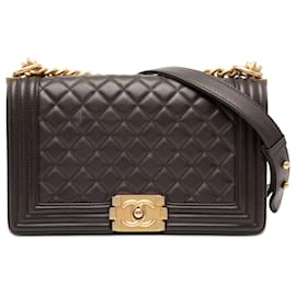 Chanel Boy Flap in pelle di agnello trapuntata marrone medio