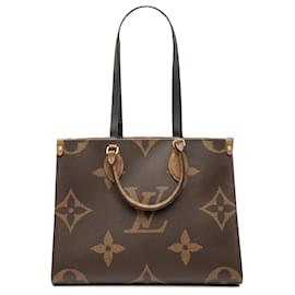 Louis Vuitton Monogram Gigante Marrone OnTheGo MM