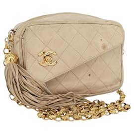 CHANEL Borsa a Spalla Matelassé in Pelle di Agnello Avorio Oro CC Auth AMZ315