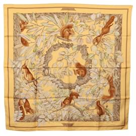 Foulard HERMES Carre 90 ""CASSE NOISETTE"" Seta Gialla Auth 174180A - Hermès