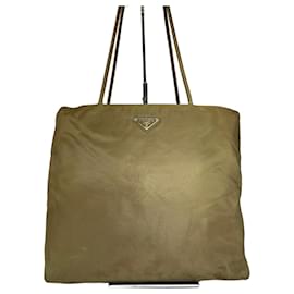 Borsa a mano vintage Prada in poliestere triangolare verde