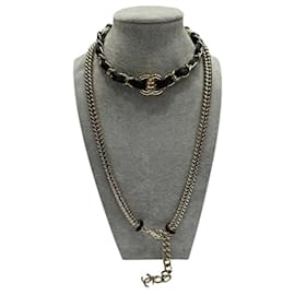 Collana cintura Chanel CC Turnlock in pelle nera usata